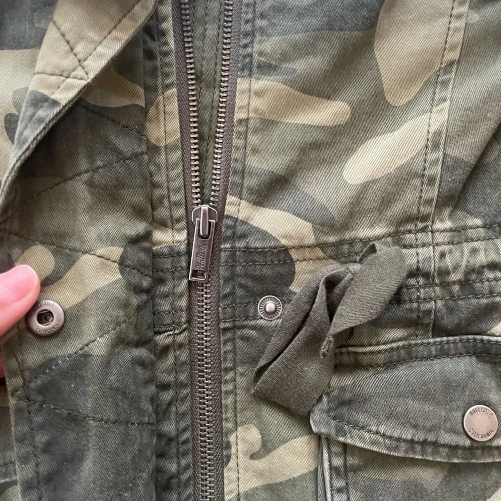 Hollister Green Utility Jacket Military-Inspired Style